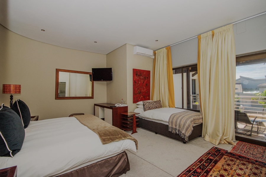 8 Bedroom Property for Sale in Sunset Beach Western Cape